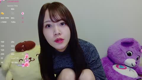 n_hibiki online show from December 12, 2024, 2:44 pm