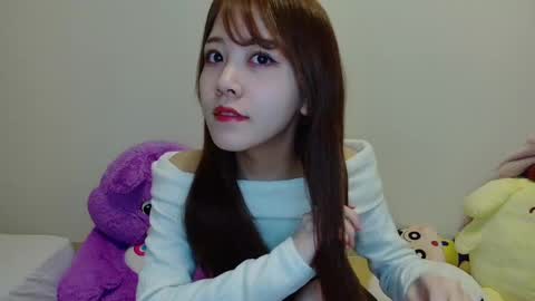 n_hibiki online show from February 23, 2025, 2:04 pm