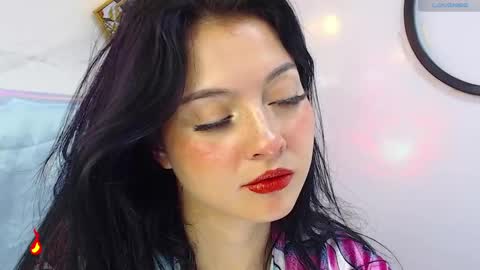 Snapshot of naamah_b chatting on February 6, 2025, 4:58 pm naamah_b online show from February 6, 2025, 4:58 pm