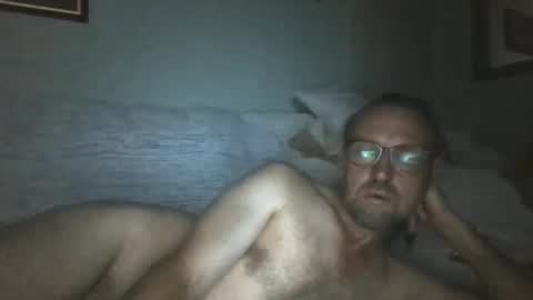 nachtigall25 online show from September 9, 2025, 9:58 pm