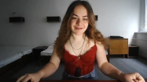 nadiiamorgun online show from February 6, 2025, 7:45 am