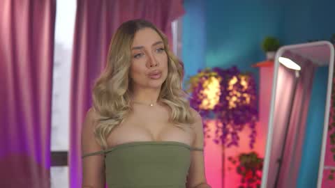 Snapshot of nadyablue chatting on March 2, 2026, 5:08 am Nadia online show from March 2, 2026, 5:08 am