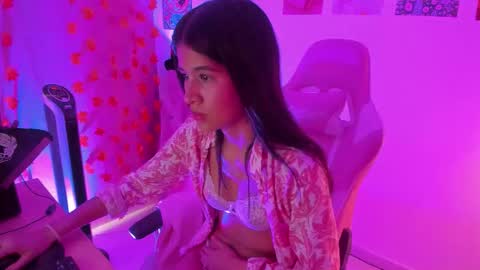 Snapshot of naharasoler chatting on November 3, 2025, 3:02 pm Nahara Soler online show from November 3, 2025, 3:02 pm