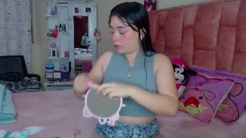 nahia cute     only   online show from September 19, 2025, 2:07 pm