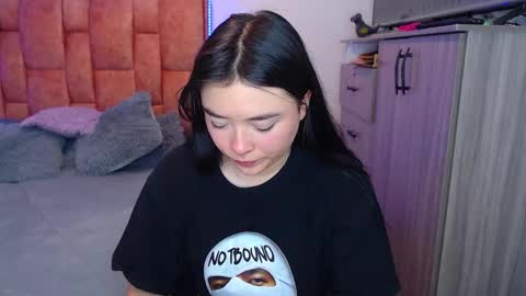 nahia cute     only   online show from November 12, 2025, 6:19 pm