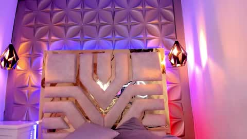 Snapshot of nahia_low chatting on January 4, 2025, 5:48 am Valeria online show from January 4, 2025, 5:48 am