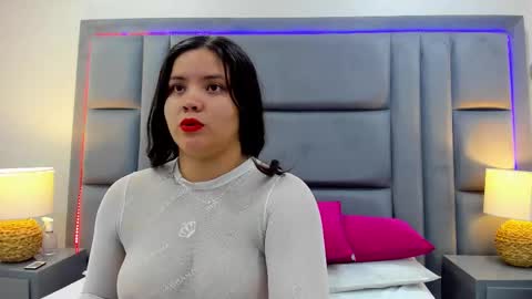 Nahia  online show from November 13, 2025, 11:42 am