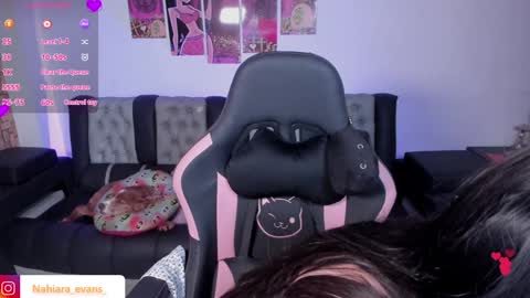 Snapshot of nahiara_evans_ chatting on December 21, 2024, 8:50 am NAHIARA EVANS online show from December 21, 2024, 8:50 am