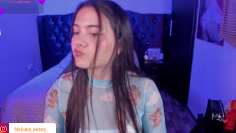 Snapshot of nahiara_evans_ chatting on February 4, 2025, 2:07 am NAHIARA EVANS online show from February 4, 2025, 2:07 am