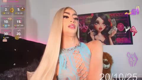 Snapshot of nahiavictoria chatting on October 20, 2025, 1:22 pm NahiaVictoria online show from October 20, 2025, 1:22 pm