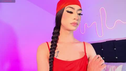 NahiaVictoria  online show from April 1, 2026, 3:09 pm