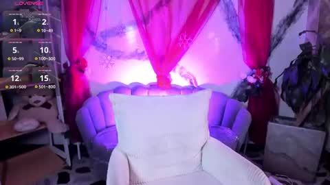Nahomi online show from June 12, 2026, 6:01 am