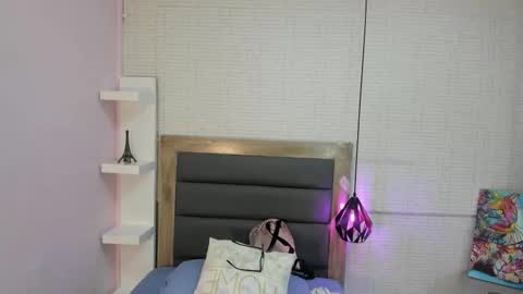   SHELBY   online show from November 20, 2025, 12:16 pm