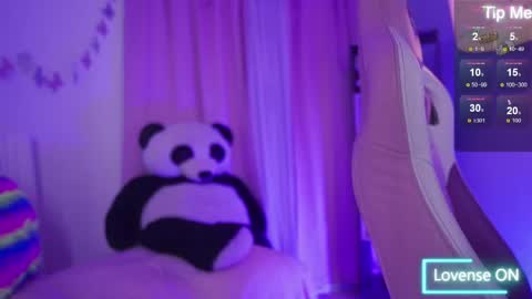 nahomy 2308 online show from April 27, 2026, 11:30 am