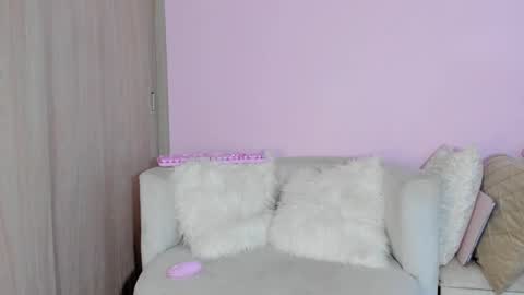      online show from February 3, 2025, 10:54 pm