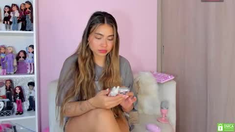      online show from November 12, 2025, 3:40 am