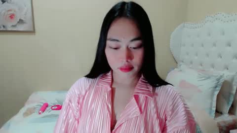 Snapshot of nairobi_fuckdoll chatting on December 12, 2024, 12:44 pm Kate online show from December 12, 2024, 12:44 pm