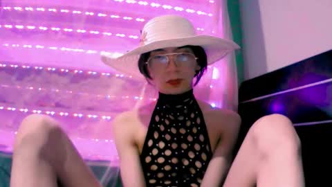 Snapshot of najimi_uwu chatting on October 9, 2025, 2:42 am NAJI online show from October 9, 2025, 2:42 am