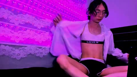 Snapshot of najimi_uwu chatting on October 20, 2025, 2:17 pm NAJI online show from October 20, 2025, 2:17 pm