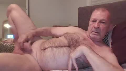Snapshot of naked4ladies2 chatting on July 19, 2026, 5:33 am Naked4Ladies online show from July 19, 2026, 5:33 am