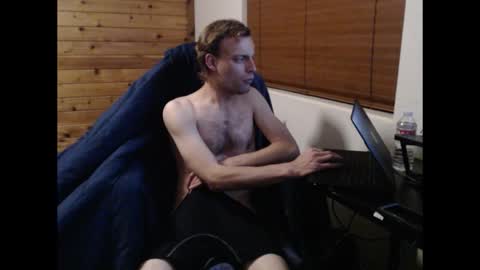 Snapshot of naked_and_chatting chatting on October 3, 2025, 8:00 am naked_and_chatting online show from October 3, 2025, 8:00 am