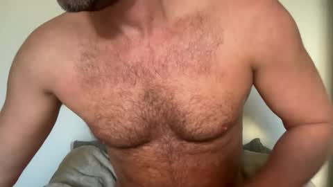 Snapshot of naked_dude25 chatting on May 7, 2026, 2:17 am naked_dude25 online show from May 7, 2026, 2:17 am