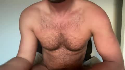 Snapshot of naked_dude25 chatting on May 8, 2026, 5:46 am naked_dude25 online show from May 8, 2026, 5:46 am