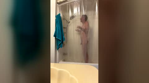 nakedhandymanaz online show from June 7, 2026, 1:48 pm