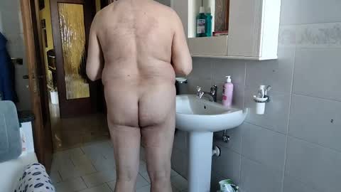 Naked Naturist online show from May 3, 2026, 9:48 am
