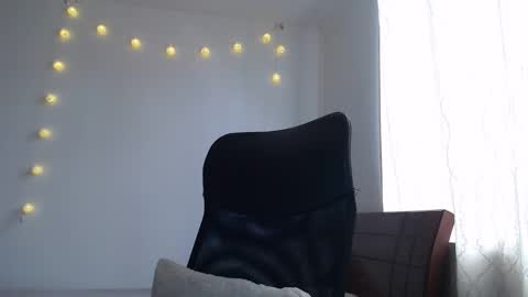 Snapshot of nala_foster chatting on September 10, 2025, 4:51 pm Nala online show from September 10, 2025, 4:51 pm