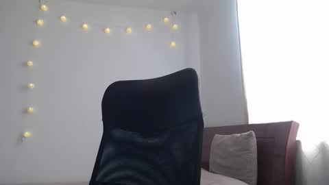 Snapshot of nala_foster chatting on October 27, 2025, 2:10 pm Nala online show from October 27, 2025, 2:10 pm