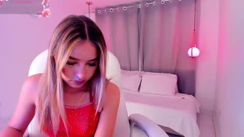 Snapshot of nallahh_ chatting on November 5, 2025, 4:45 am Nallah online show from November 5, 2025, 4:45 am