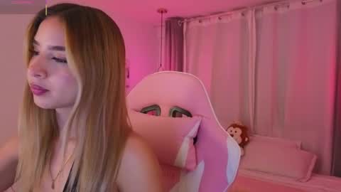 Snapshot of nallahh_ chatting on November 16, 2025, 3:34 am Nallah online show from November 16, 2025, 3:34 am