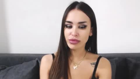 Lady online show from December 5, 2025, 6:59 pm