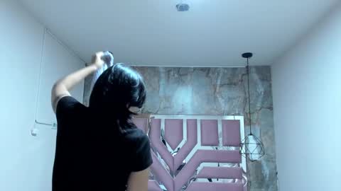 nami_usagi online show from December 6, 2024, 6:28 pm