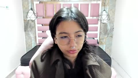 nami_usagi online show from December 10, 2024, 11:32 am