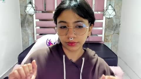 nami_usagi online show from January 7, 2025, 11:05 am