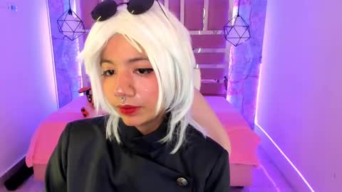 nami_usagi online show from January 17, 2025, 3:32 pm