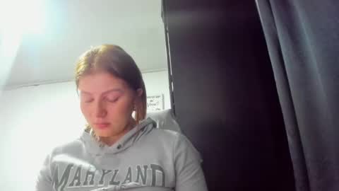 Snapshot of namibecker chatting on December 11, 2024, 1:58 am Nami online show from December 11, 2024, 1:58 am