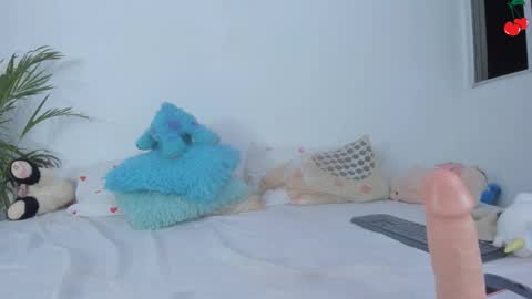 Snapshot of namibergman_ chatting on February 5, 2025, 1:37 am N A M I - OF namibergmant online show from February 5, 2025, 1:37 am