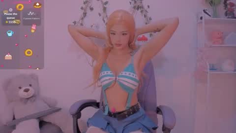 Snapshot of namibergman_ chatting on November 2, 2025, 10:56 pm N A M I - OF namibergmant online show from November 2, 2025, 10:56 pm