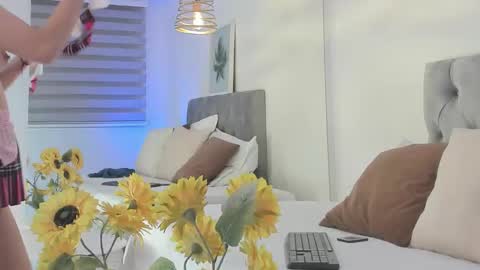 nami online show from October 3, 2025, 7:55 pm