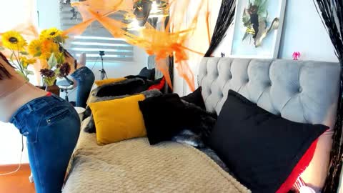 nami online show from October 24, 2025, 8:38 pm