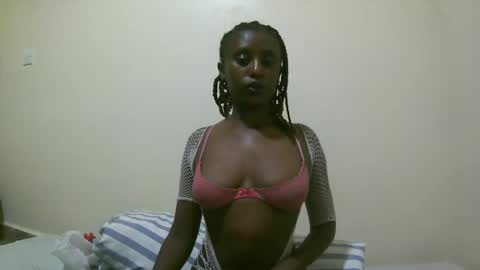 nana2095 online show from June 30, 2026, 1:17 am