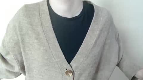 Nana online show from April 10, 2026, 6:07 am