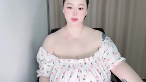 nanabigbobo online show from April 25, 2026, 1:41 pm