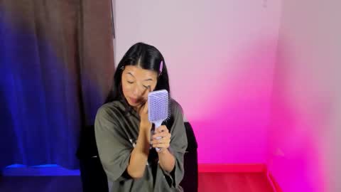 Nana  Natalia online show from November 10, 2025, 2:43 am