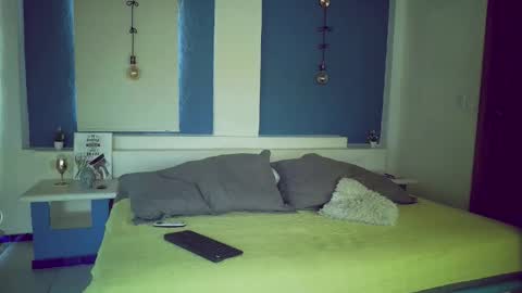 Nana Milan online show from December 16, 2025, 5:07 pm