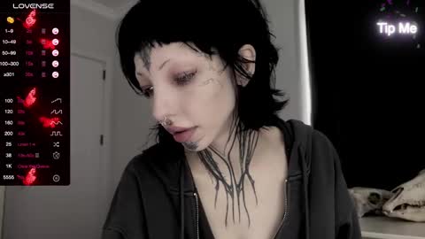 Nana online show from January 5, 2025, 9:37 am