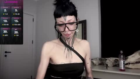 Nana online show from February 11, 2025, 8:10 pm